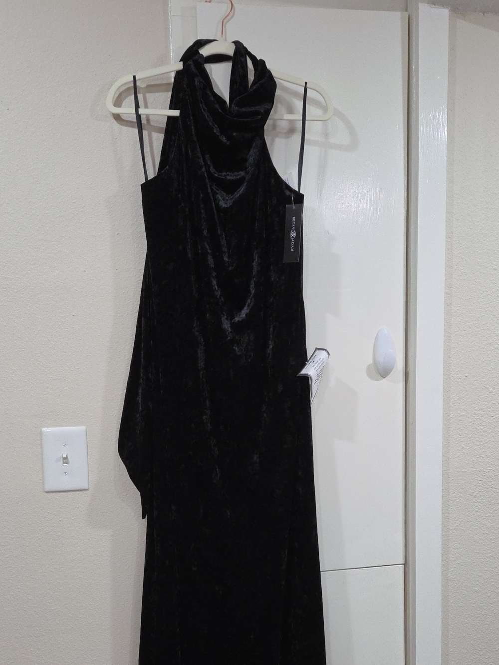 Betsely Adams Elegant Black Velvet Halter Dress New With Tags